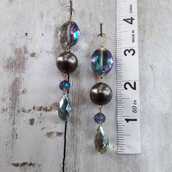 Crystal and pearl earrings - Picture 3 of 3